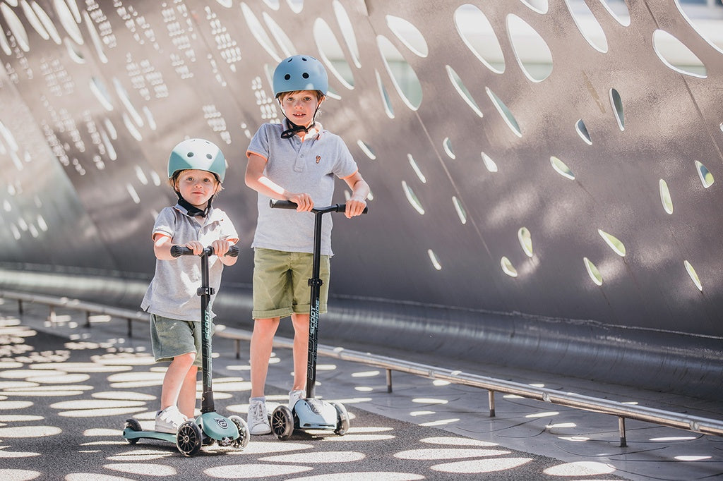 Scoot & Ride - Highwaykick 5 LED Ride-On