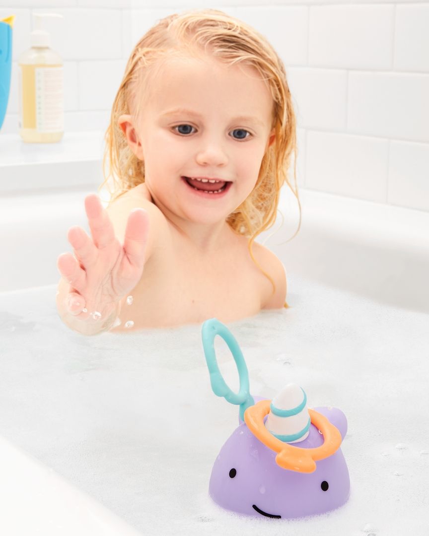 Skip Hop - Zoo Ring Toss Bath Toy | Narwhal
