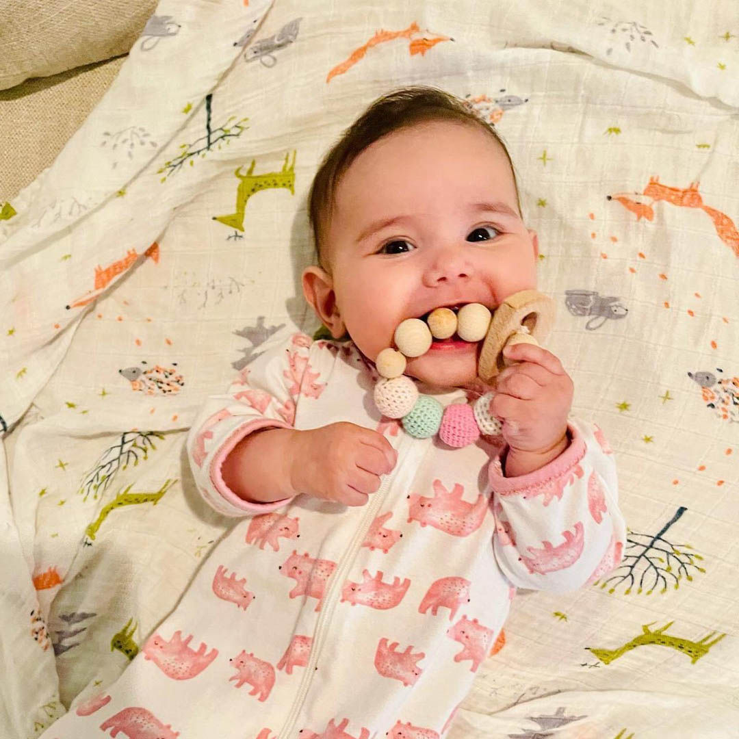 Pikkaboo - Snuggle&Play Handmade Crochet Teether With Wooden Heart Bracelet